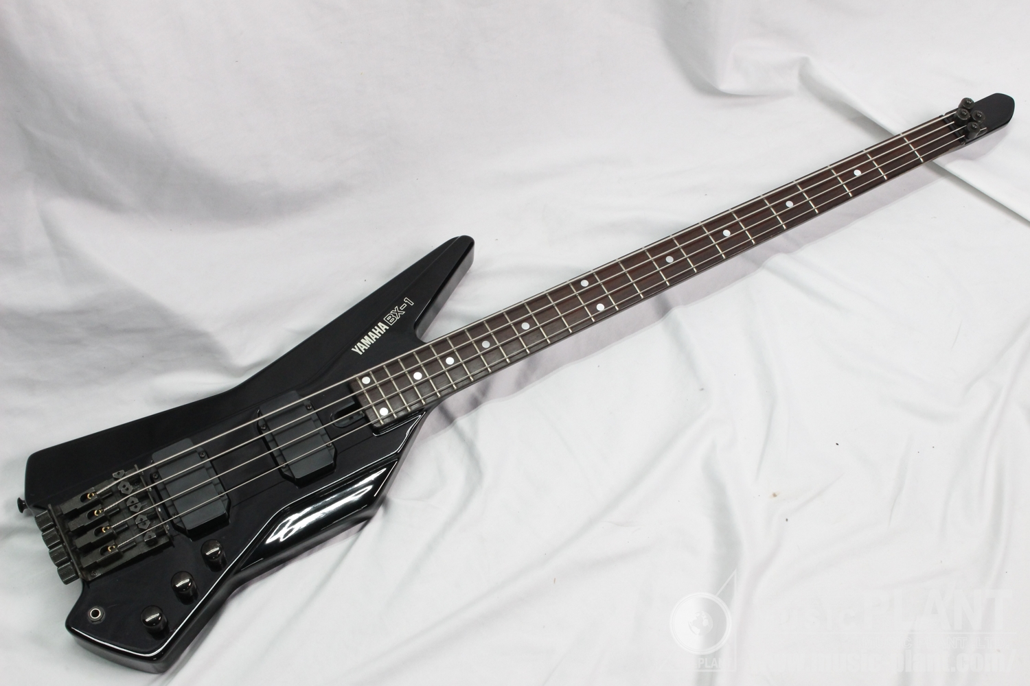 YAMAHA エレキベースBX-1 Black中古品()売却済みです。あしからずご