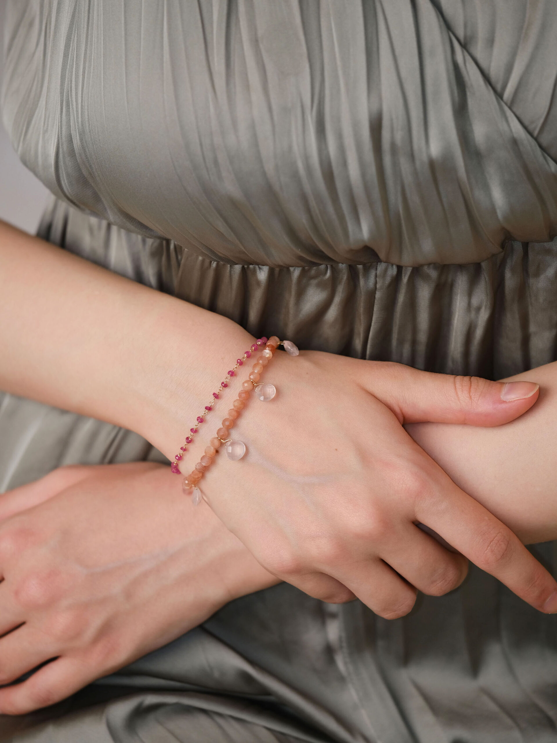 ポッピングストーンブレスレット（ローズクオーツ＆ムーンストーン