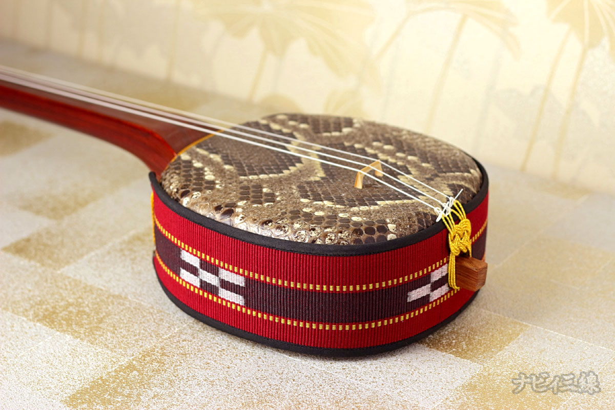 美品】池武当島新垣三線店 紫檀 三線 本体 ケース付き【スタンダード