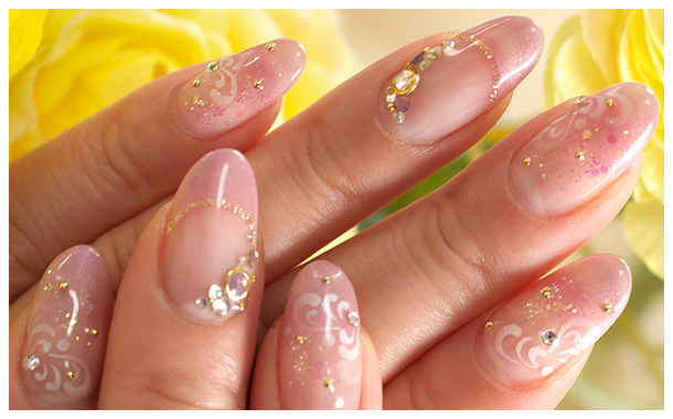 滋賀・彦根のプライベートサロンのネイルでオシャレに｜ネイルスクール併設