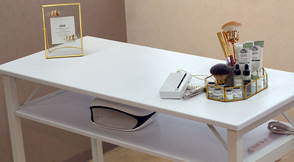 SHAREYDVA Nail desk｜プロ用のネイル用品卸通販｜Nail ティーエーティー