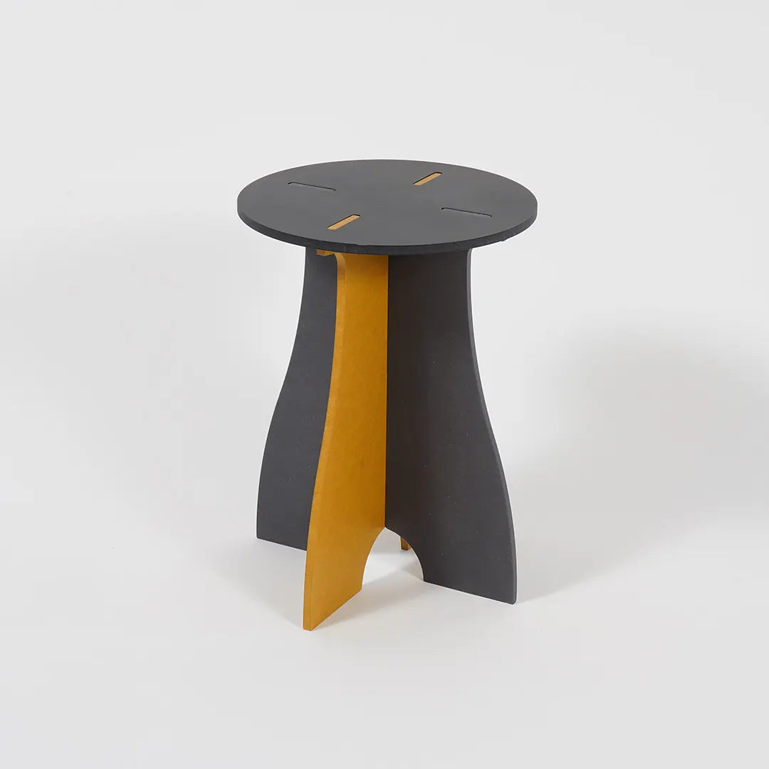 COLORM / デザイン会社が作るミニマルデザインなスツール – NANASAI