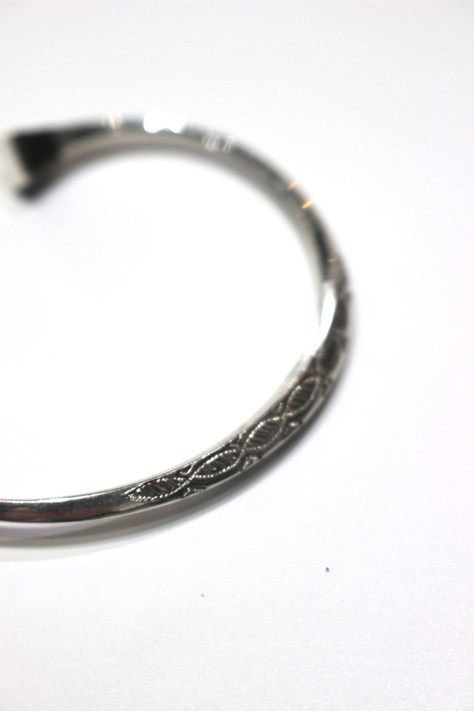 INTERIM - TOUAREG THIN SILVER BANGLE (type B)/トゥアレグシン