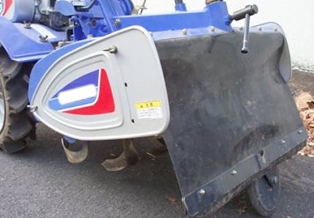 農業機械の安全装備（歩行用トラクター） | 農作業安全情報センター