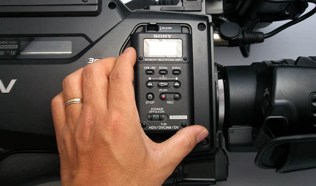 Next-Zero】『SONY HVR-MRC1／外観と概要』