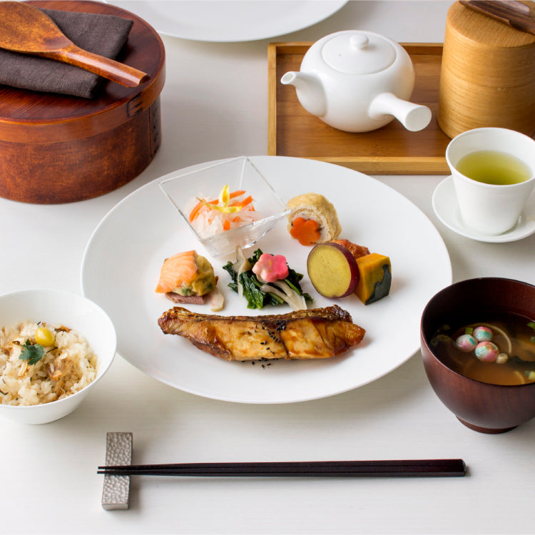 白いブランド食器｜27cmプレート｜EXQUISITE｜ニッコー公式オンライン