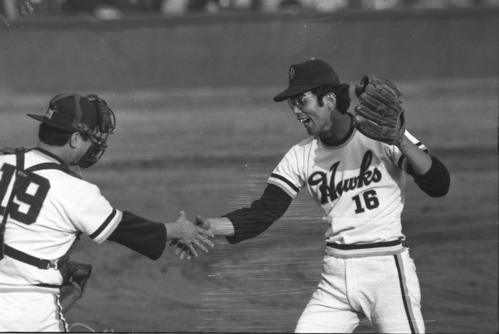 本物のプロ野球ポジフィルム】南海ホークスの野村捕手と江夏投手 本物の