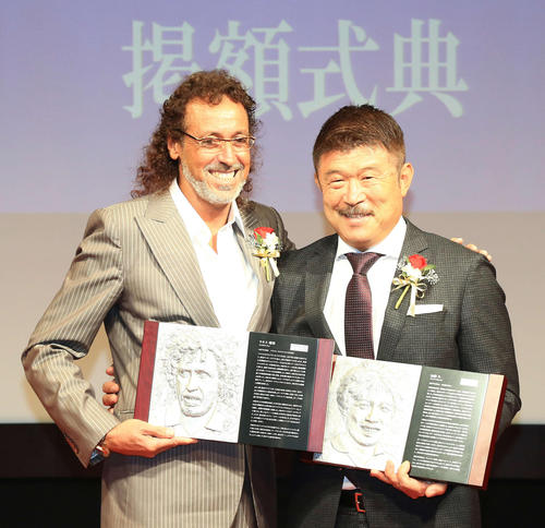 ラモス瑠偉氏「まさか…」涙の日本サッカー殿堂入り - サッカー : 日刊