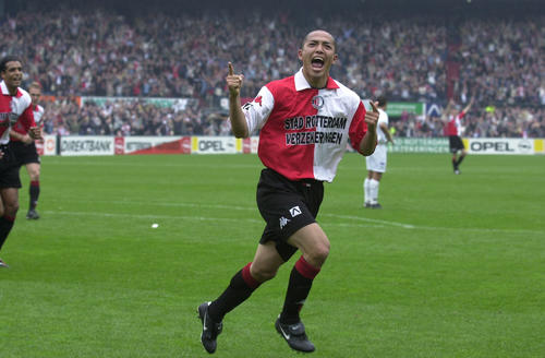 希少】 01/02 フェイエノールト No.14 小野伸二 UEFAカップ優勝モデル