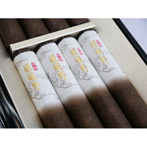 特撰嵯峨野 塗箱短8入 | 贈答用お線香 | 日本香堂公式