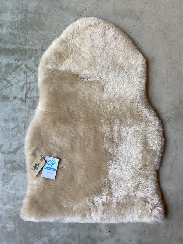 レザークラフト・革販売のニシカワレザー