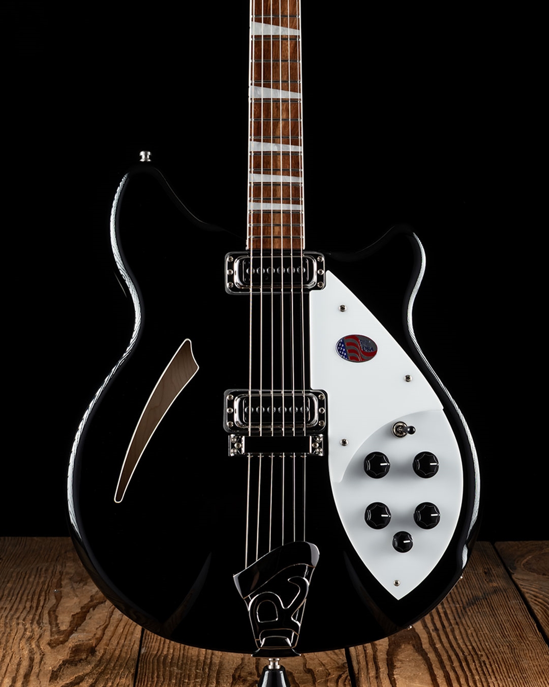 Rickenbacker Model 330 - Jetglo