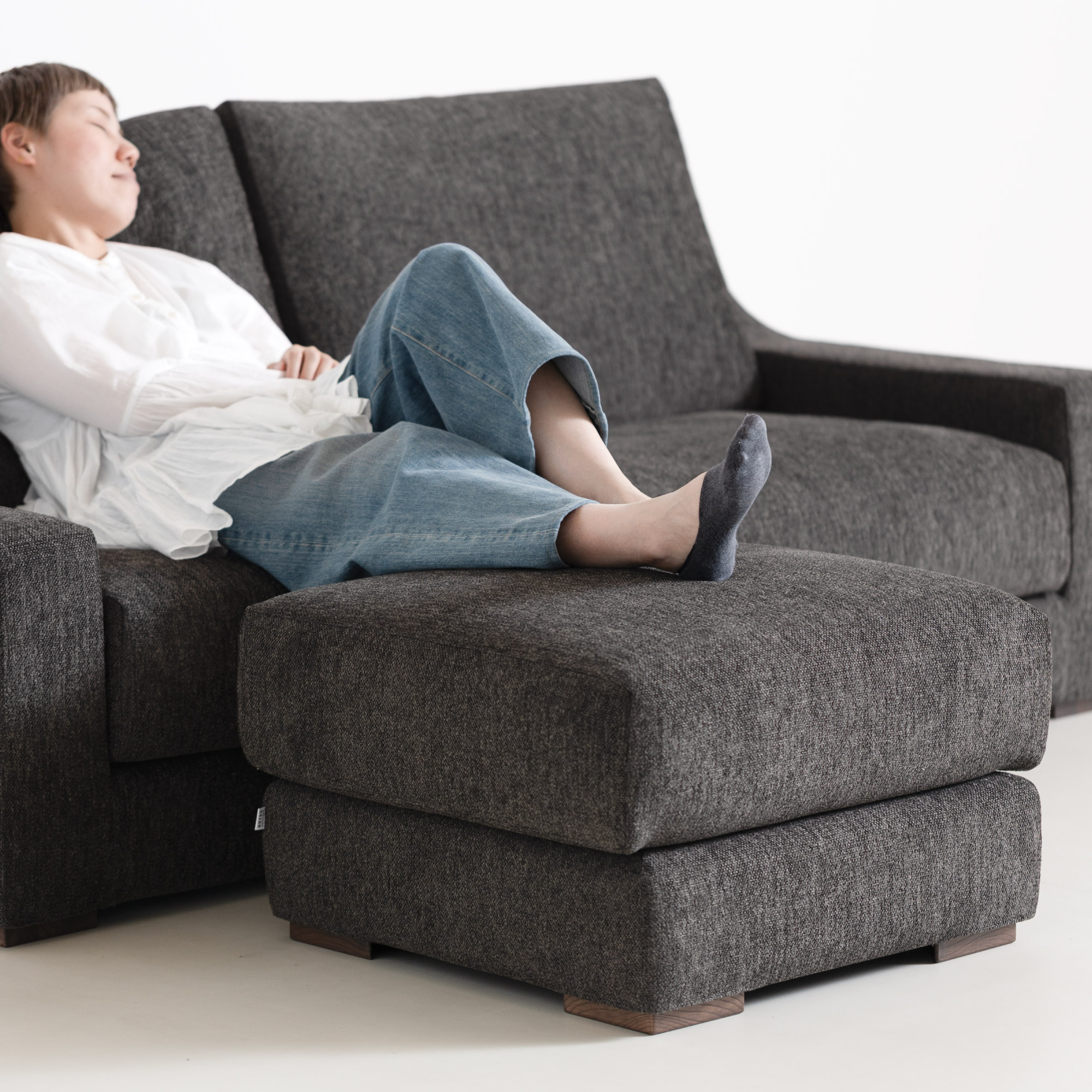 NewSugar Hi-Back オットマン」 製品詳細ページ | 国産ソファブランド