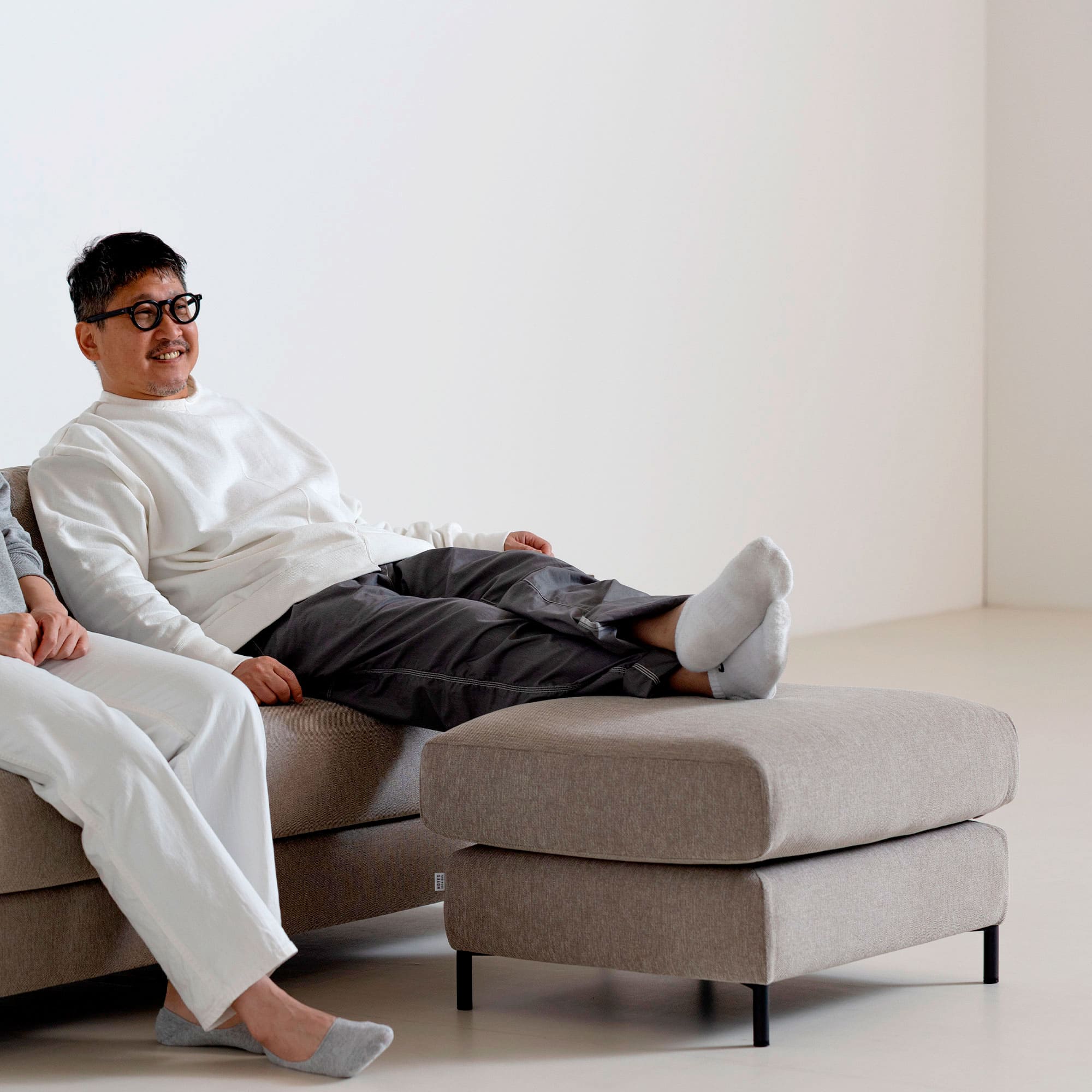 Decibel Traditional オットマン」 製品詳細ページ | 国産ソファ