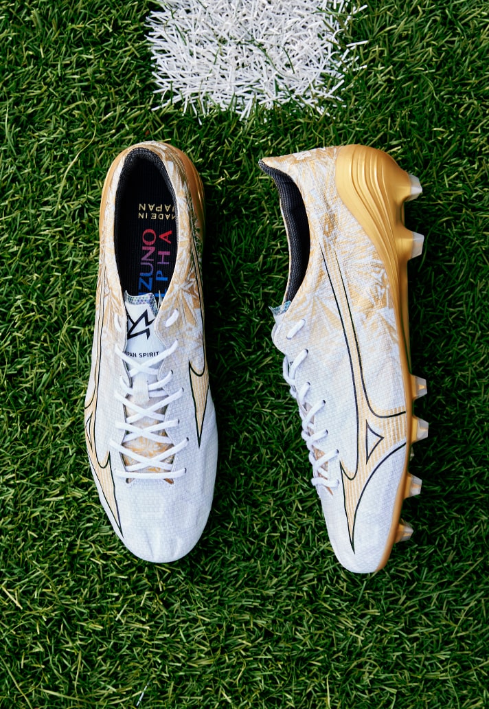 Mizuno Launch The Alpha 'Prism Gold' - SoccerBible