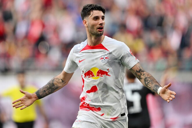 タトゥーを入れるほどに憧れていた？リバプールの“新8番”ショボスライ