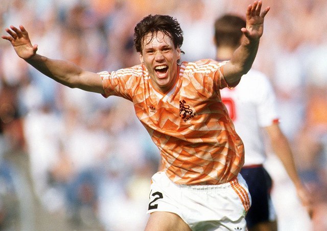 EURO 今日は何の日】6月15日「ファン・バステン（88年）、ガスコイン