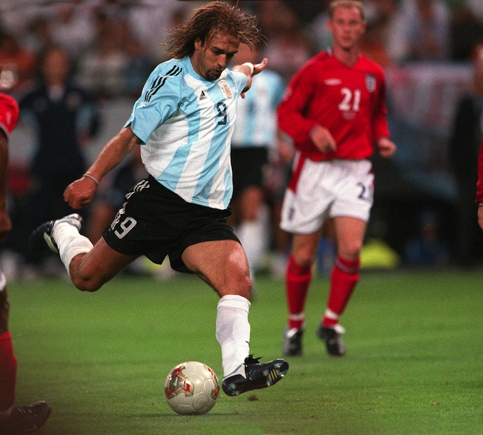 バティストゥータ氏が引退後の苦悩告白「脚を切断してくれと言った