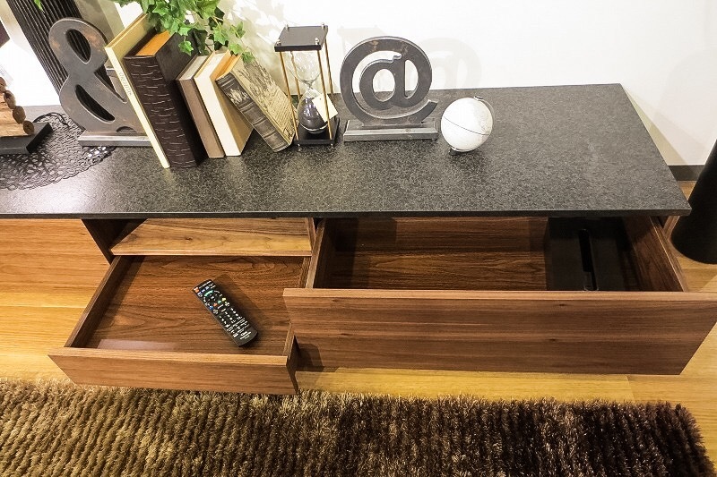 御影石を使用したモダンインテリアsongdreamのテレビボード