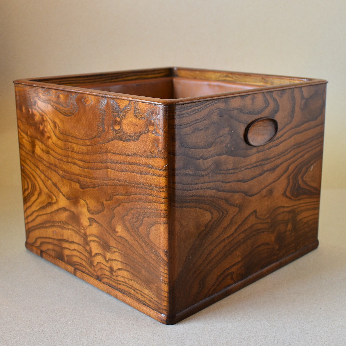 火鉢と炭道具の販売 骨董 斎明堂 / 木製火鉢（中型）