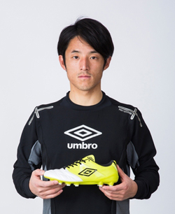 umbro 森岡亮太選手サイン入りシューズ umbro 森岡亮太選手サイン入り