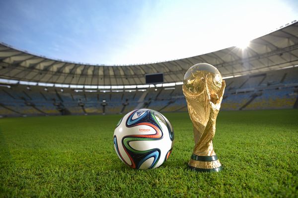 ブラジルW杯 公式サッカーボール ブラズーカ 非売品 brazuca 日本代表