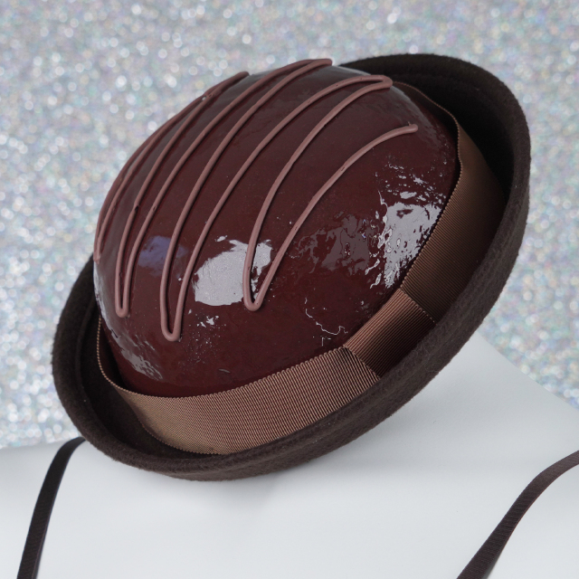 ERIMO先生デザイン”SALON DE VITRINE”スイーツビスチェ