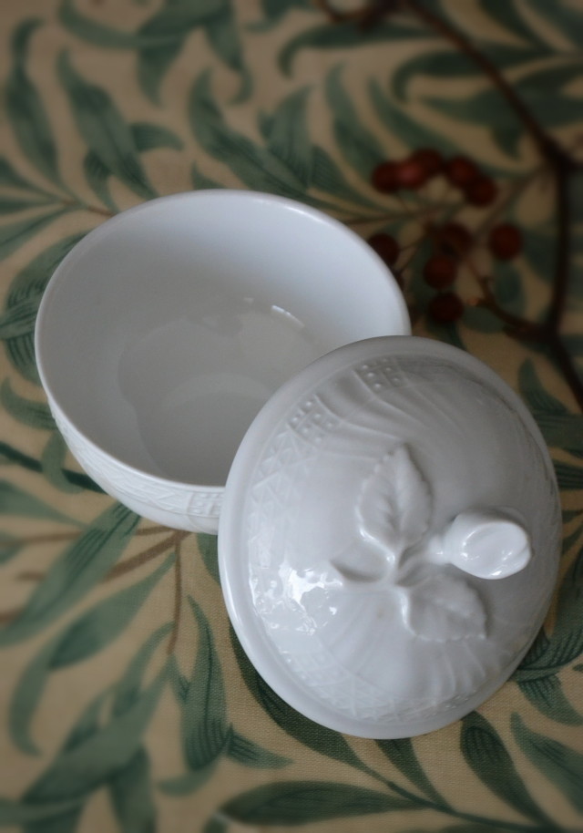 フッチェンロイター ドレスデンホワイト シュガーポット HUTSCHENREUTHER