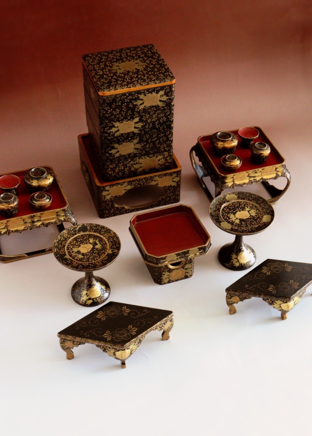 雛道具 蒔絵道具 雛人形道具 ひな祭り お重 お膳 菱餅台 三宝 高杯 花唐草