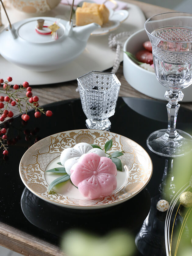 金彩菊華紋5.5寸皿 クリーム釉