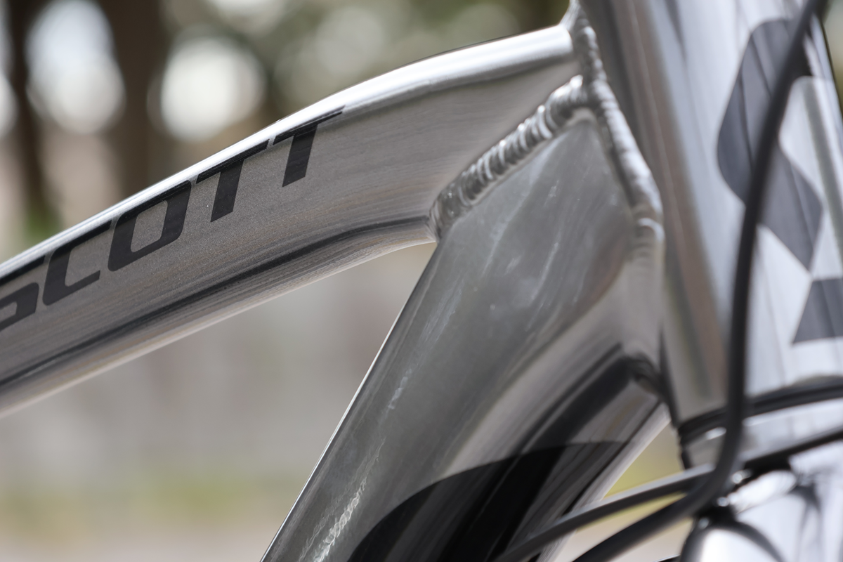 2025 SUB Cross J1 SILVER CHROME｜株式会社スコットジャパン（公式