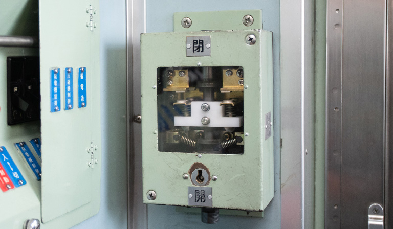 乗務室検査 | 西武鉄道キッズ