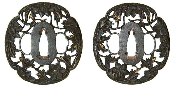 鍔 無銘 武州 鉄線花透鍔 (TU-161214)｜刀・日本刀の販売なら日本刀