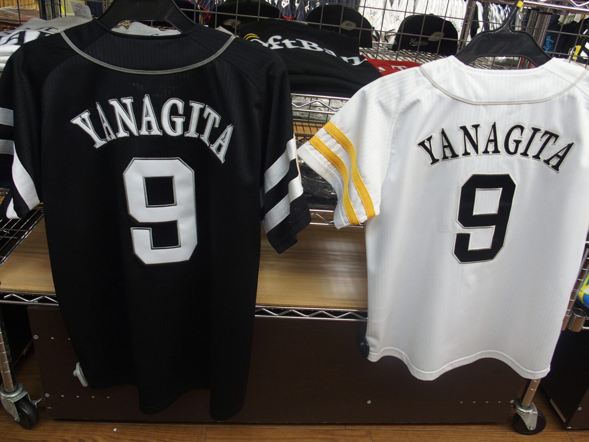 10月9日はソフトバンクホークスの柳田選手の誕生日です！ - 新宿店