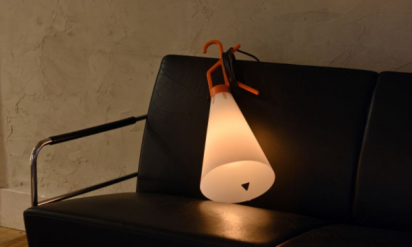 メーデーランプ / オレンジFlos（フロス） | 公式通販 家具・雑貨