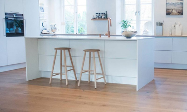 ノルディック スツール / ナチュラルMTravarefabrikken（ツァイワール