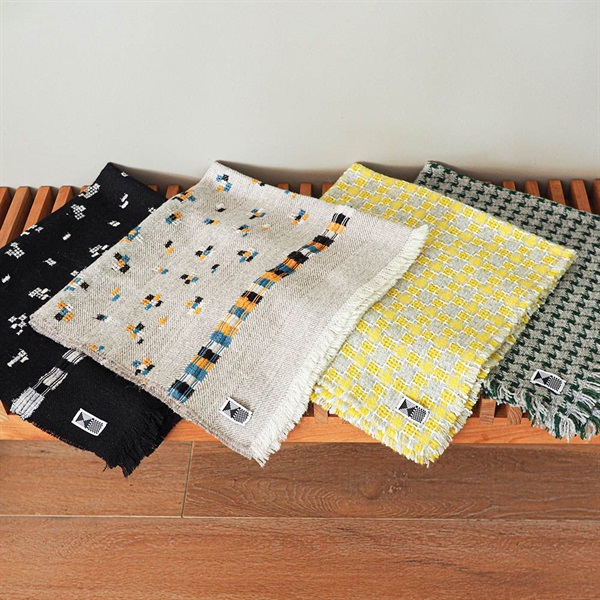 square scarf / hound's tooth グリーンkijinokanosei（生地の可能性