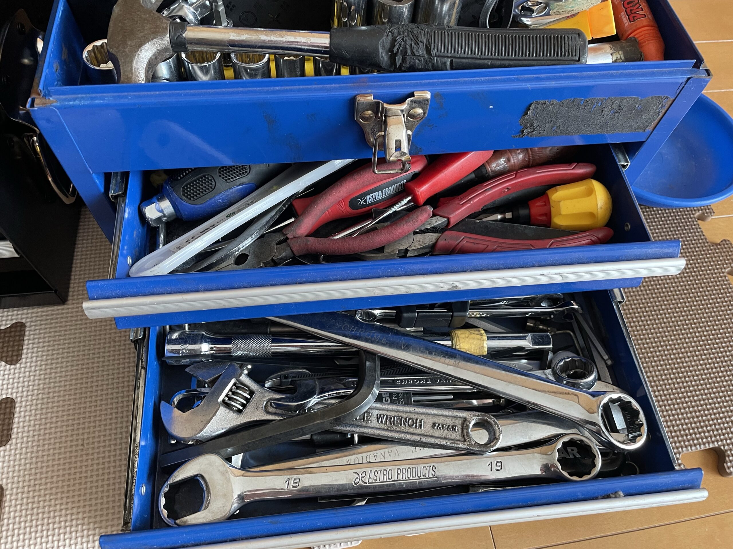 レビュー】アストロプロダクツの工具箱を8年使用した感想。結論