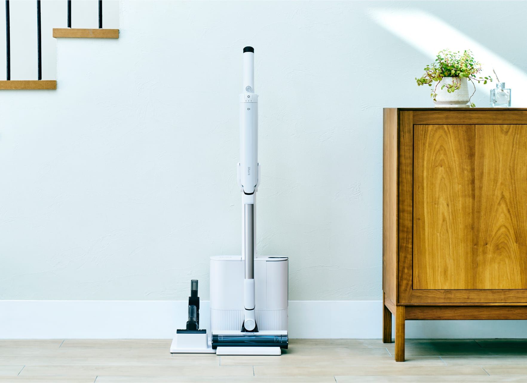 概要：EVOPOWER SYSTEM FIT+/FIT コードレススティッククリーナー