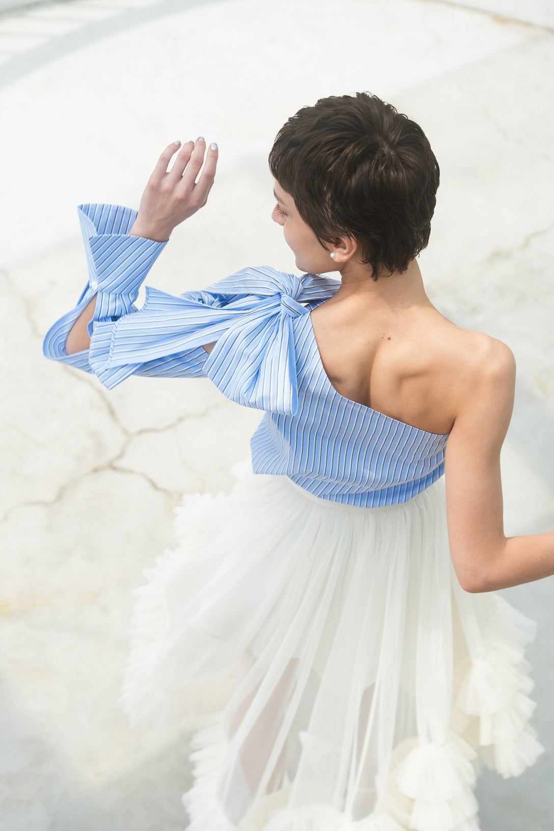 one shoulder ribbon shirt tops – shéller / シェリエ