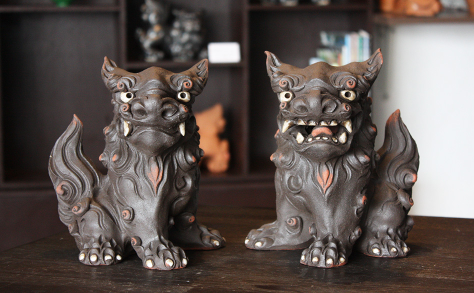 立横ペアシーサー黒 （小）作 アトリエQ