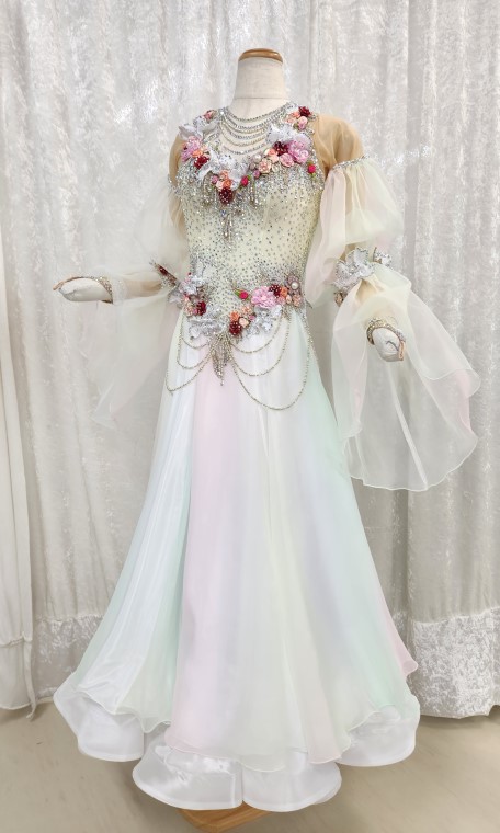 試着・レンタル・購入】花モチーフがキュートな、モダン用社交ダンス