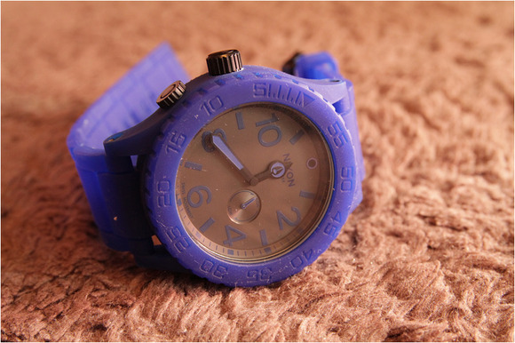 ガチでポップな時計NIXON（ニクソン）THE RUBBER 51-30のレビュー