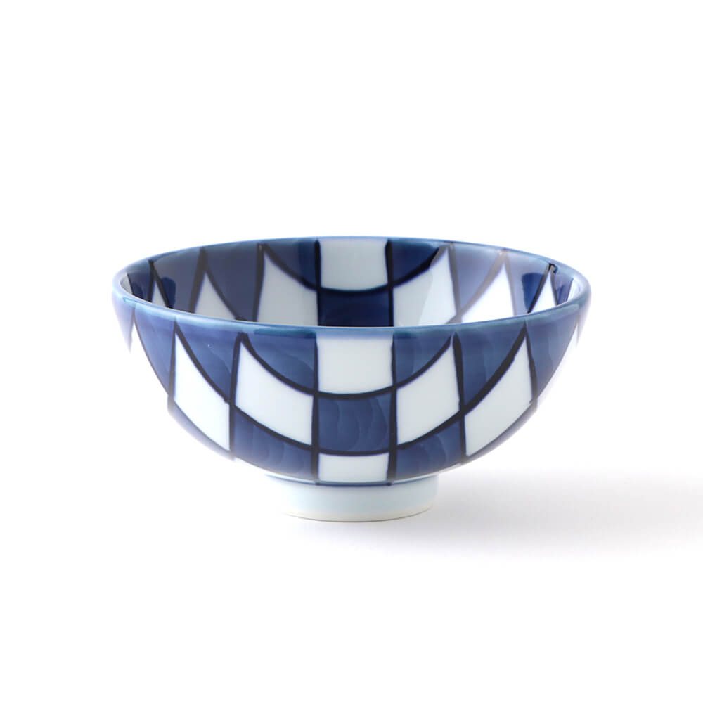 染付市松紋 飯碗 ｜ 有田焼の源右衛門窯公式オンラインショップ