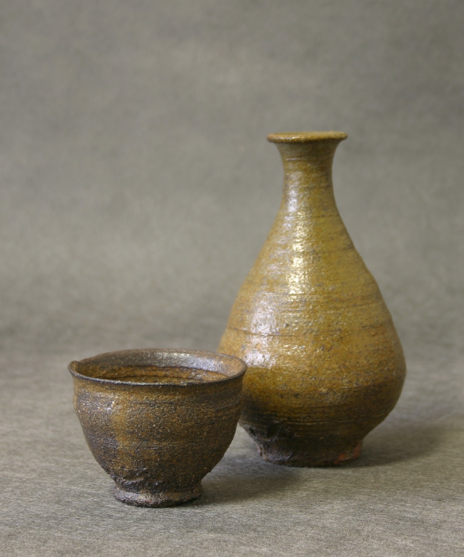 伊羅保 片口ぐい呑み (検索 古伊羅保 黄瀬戸 古唐津 酒器