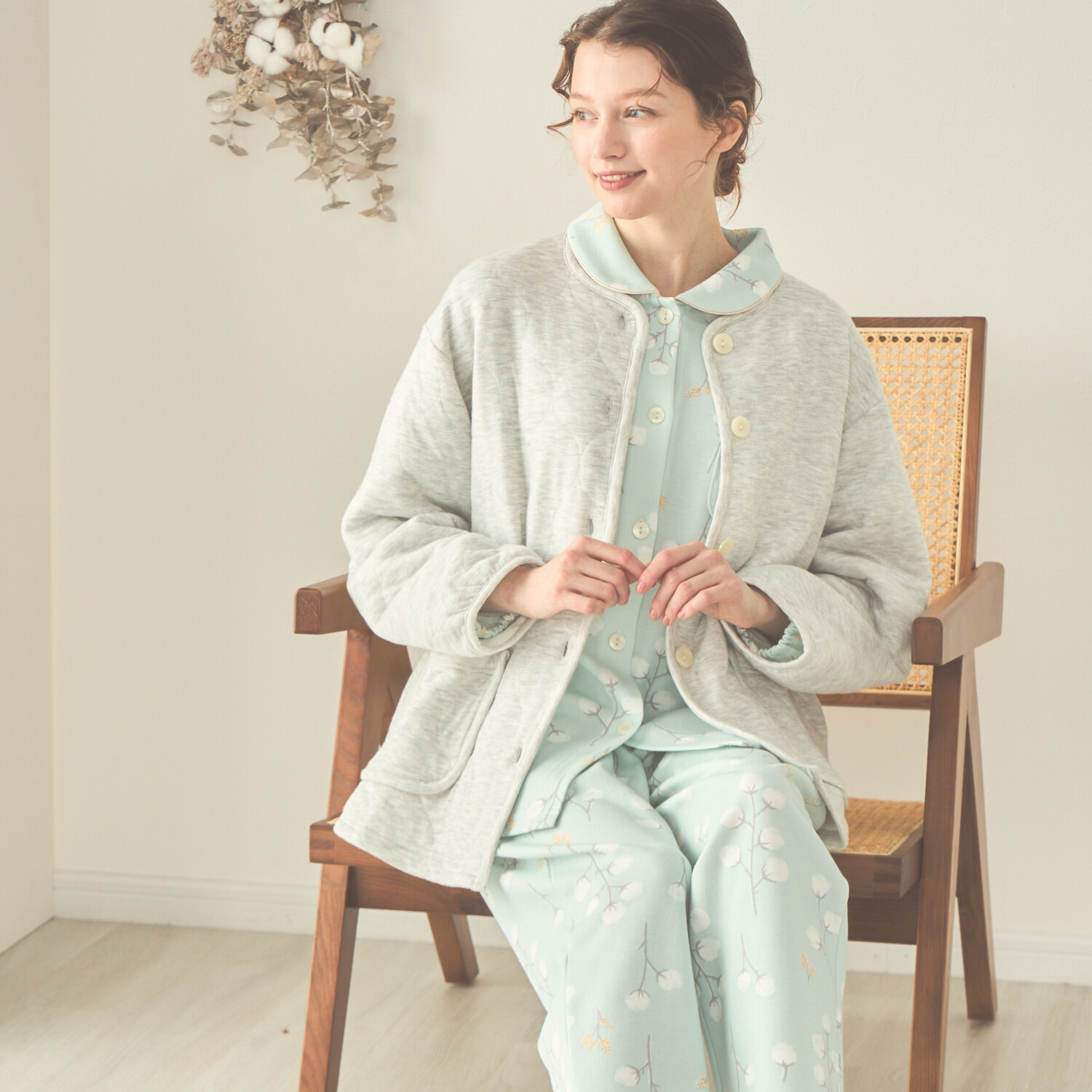 ナルエー 綿混・中綿入り接結 カーディガン＆ 肌側が綿100％の