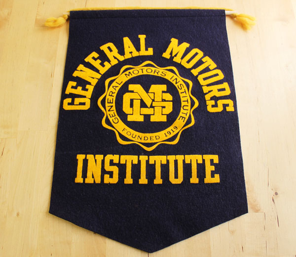 ビンテージ GENERAL MOTORS INSTITUTE フロッキープリント フェルト