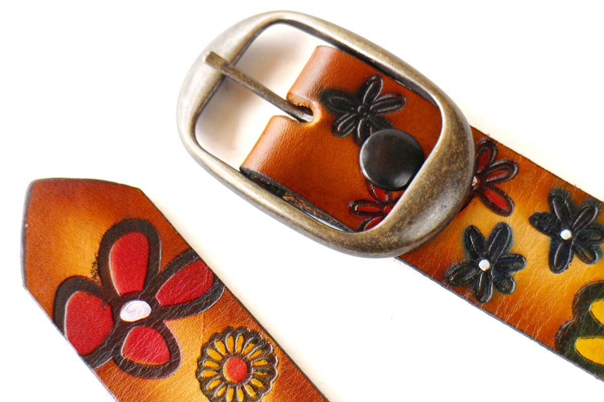 新品☆USA製 BRACKNEY LEATHER WORKS 花柄 型押し ペイント レザー