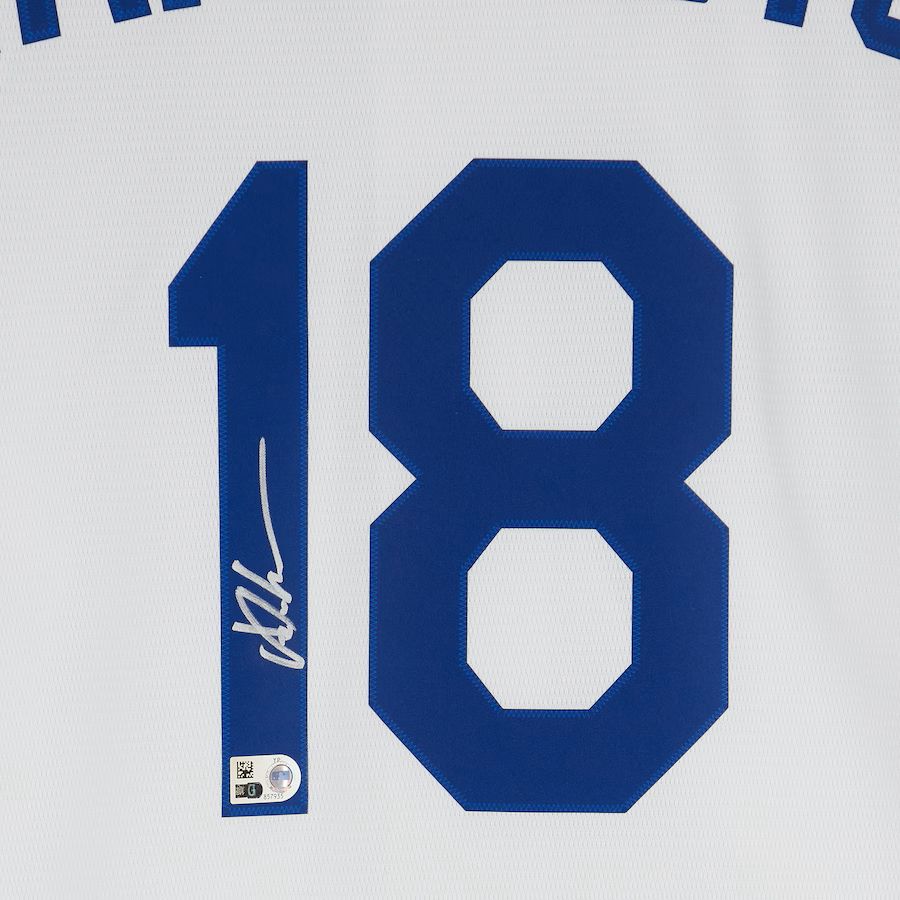 山本由伸投手＃18 YOSHINOBU YAMAMOTO LA Dodgers直筆サインNIKE