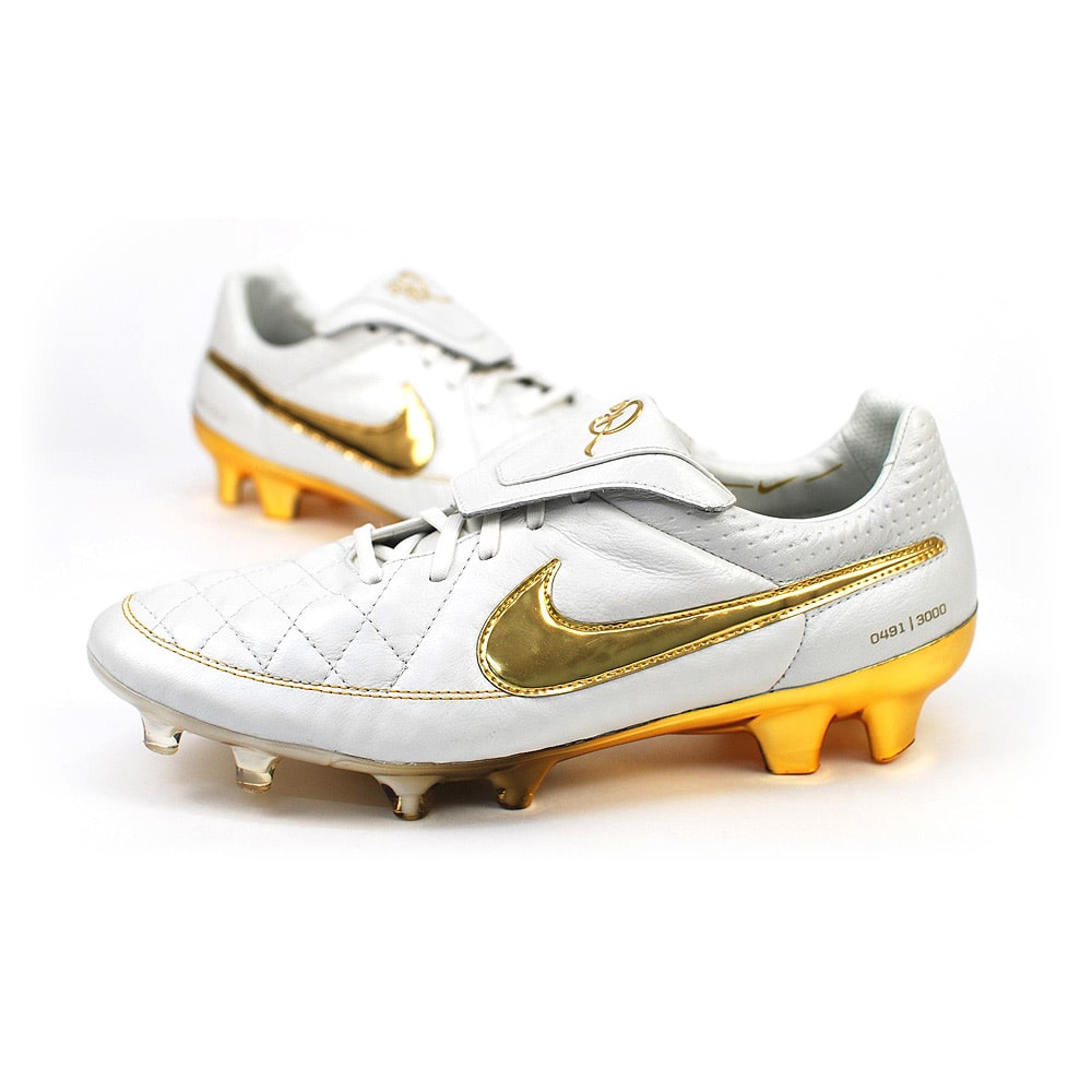 The Nike Tiempo Emerald『ARTICLE』 | NIKE（ナイキ）| サッカー